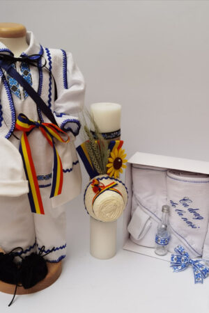 Set Traditional Botez - Costumas baietel Trusou Lumanare 4