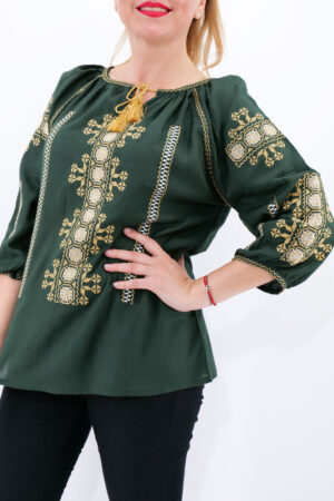 Ie Traditionala Catalina 8