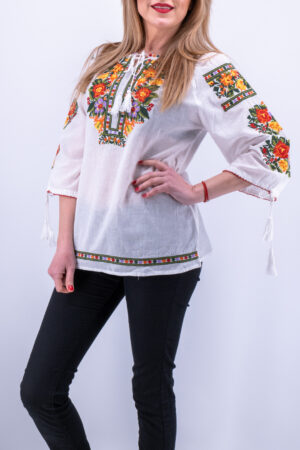 Ie Traditionala Ianina 19