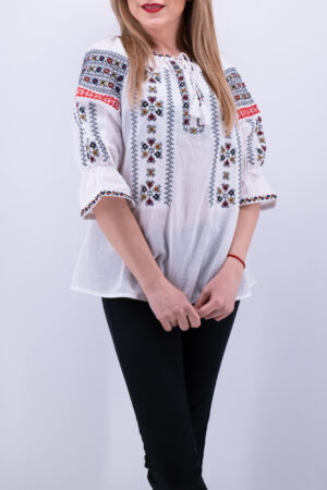 Ie Traditionala Raluca 8