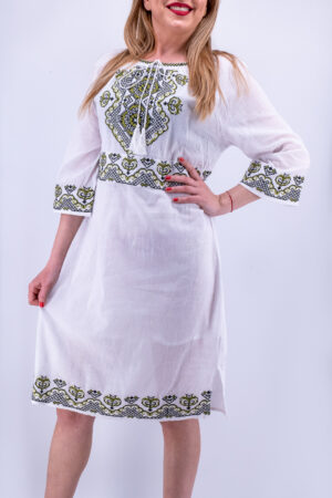 Rochie Traditionala Magdalena 3