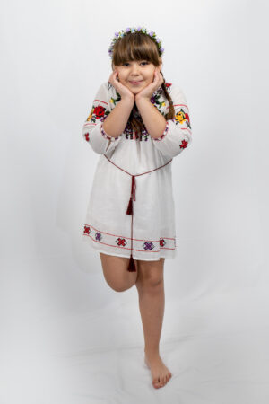 Rochie traditionala fetite Maria 11