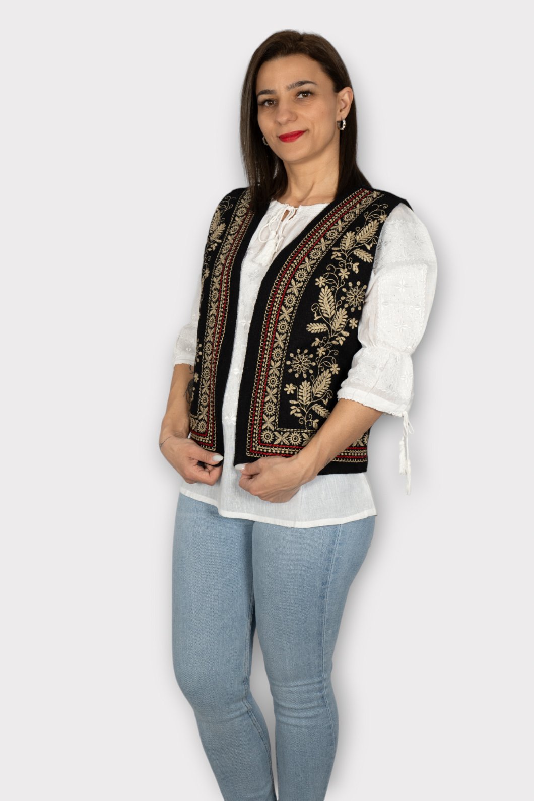 vesta-brodata-cu-model-traditional-alina-19-copie-849820