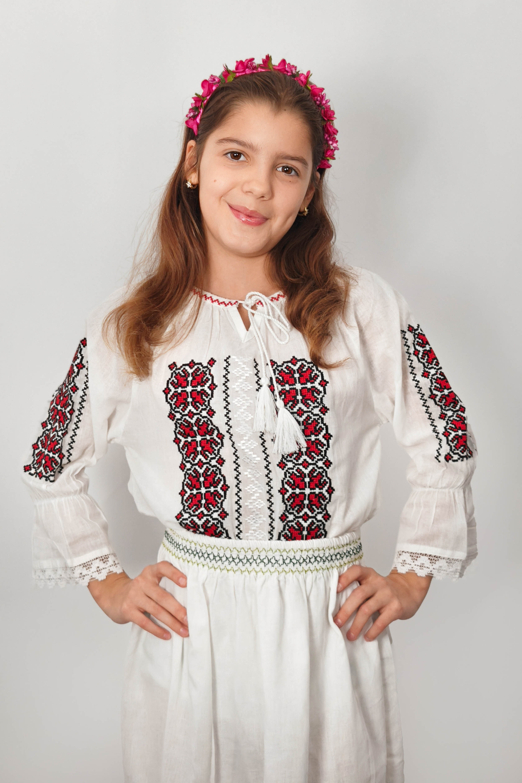 Ie traditionala fetite Olguta 2 Ie traditionala fetite Olguta 2