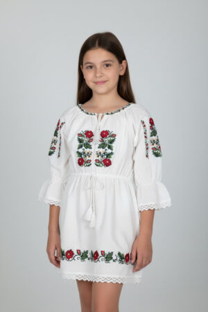 Rochie traditionala fetite Andrea 6