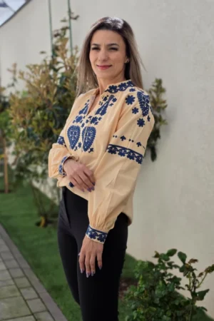 Ie Traditionala Casandra.