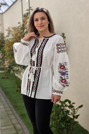 Ie Traditionala Selina.